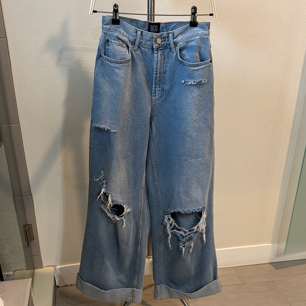 Women's Urban Outfitters BDG Skater Baggy Distressed Blue Jeans | Size 24